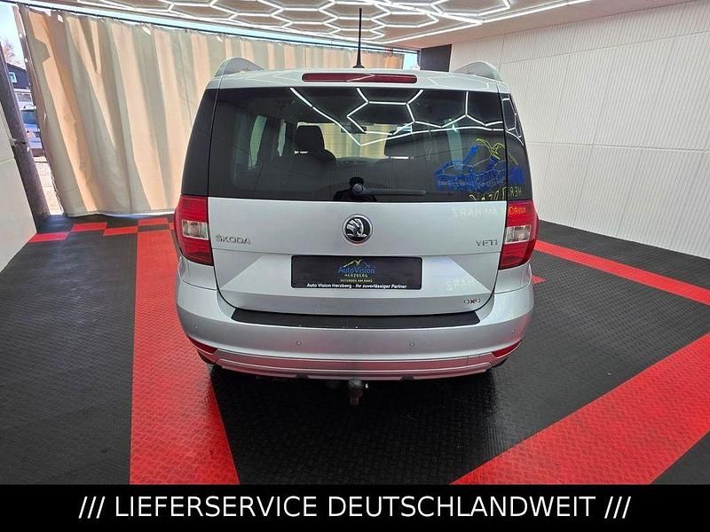 Gebraucht Skoda Yeti 110 PS (80 kW) 2015 Silber SUV