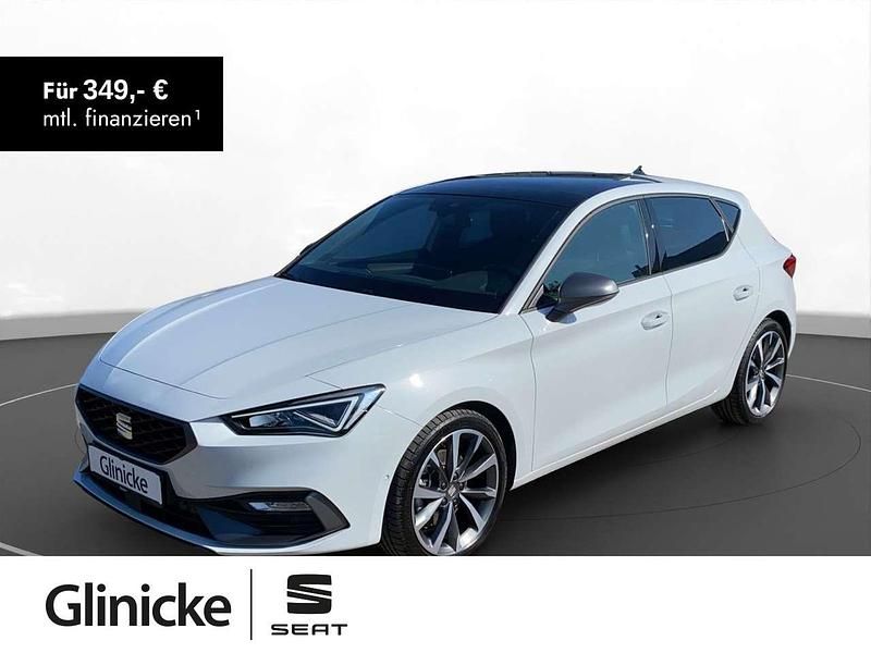 Weiß Gebraucht 2024 Seat Leon FR Limousine | 27.970 € (Fairer Preis) - Bild 1/3
