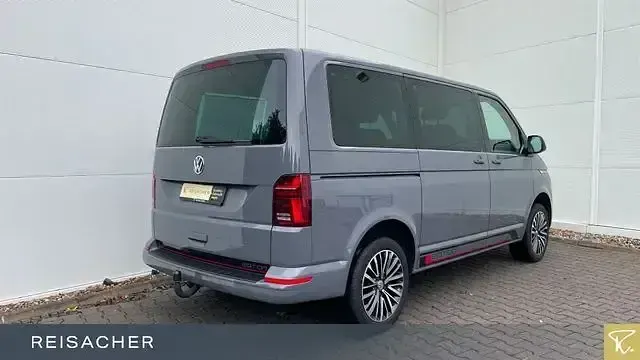 Gebraucht VW Caravelle Trendline 204 PS (150 kW) 2022 Grau Van