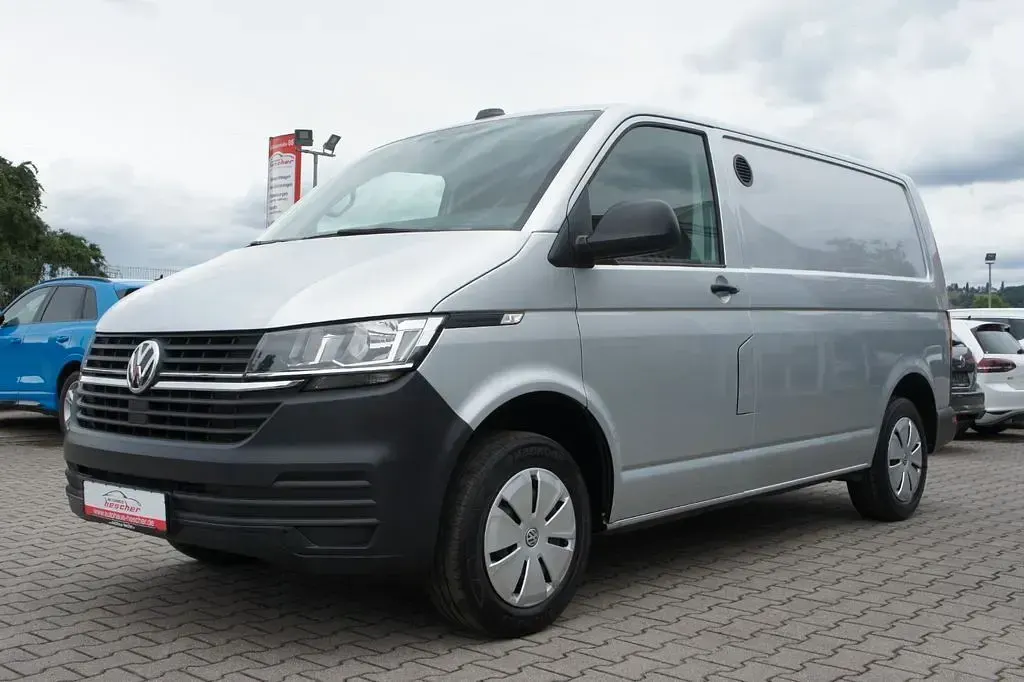 Gebraucht VW Transporter 150 PS (110 kW) 2021 Silber Van