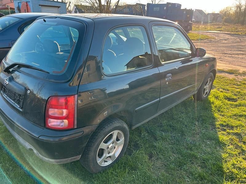 Gebraucht Nissan Micra 60 PS (44 kW) 2002 Schwarz Kleinwagen