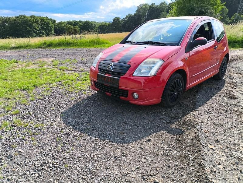 Rot Gebraucht 2007 Citroën C2 VTR Sport Kleinwagen | 1.000 € (Guter Preis) - Bild 1/4