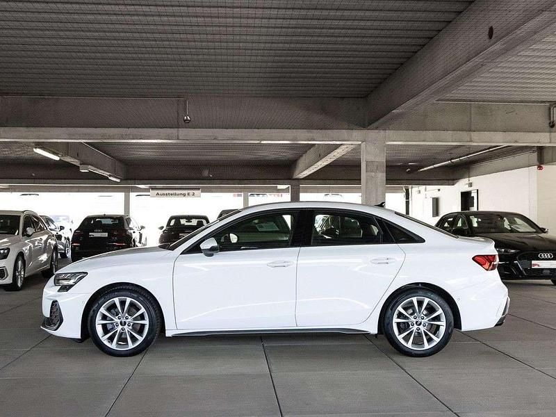 Gebraucht Audi A3 S-Line 150 PS (110 kW) 2025 Arkonaweiß Limousine