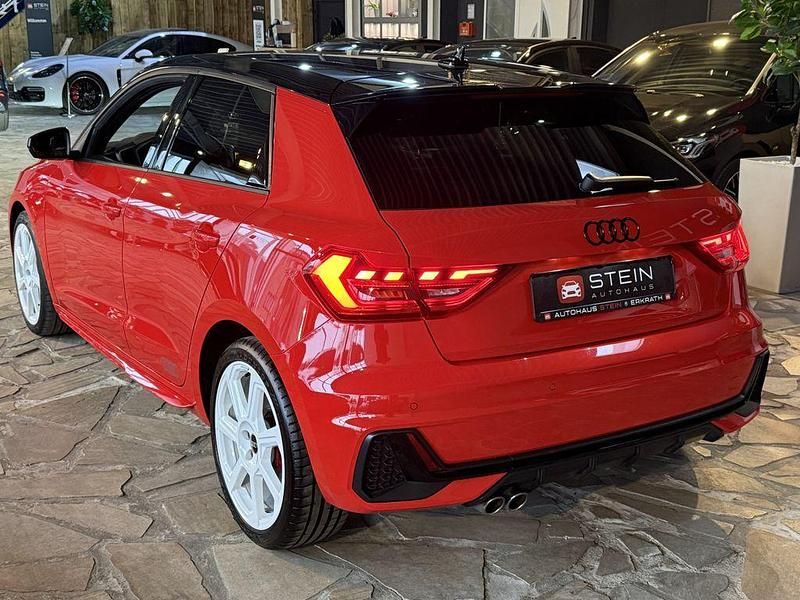 Gebraucht Audi A1 S-Line 207 PS (152 kW) 2022 Rot SUV