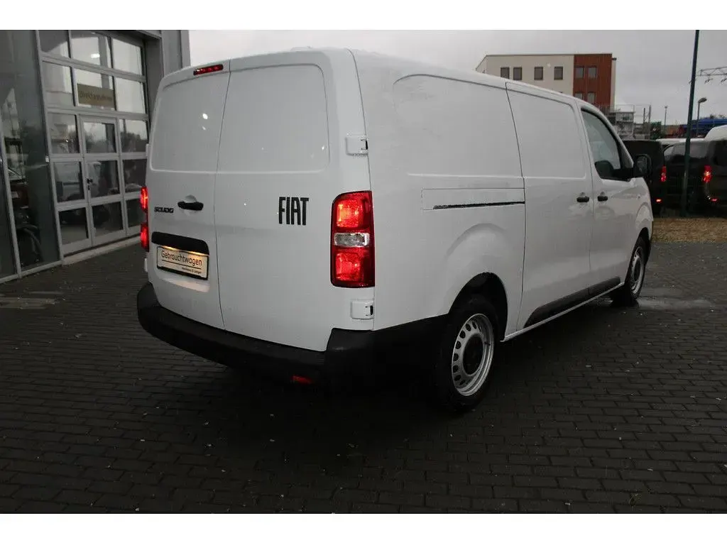 Gebraucht Fiat Scudo 144 PS (105 kW) 2024 Weiss Van