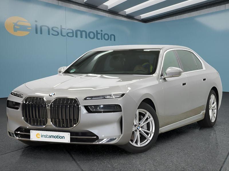 Silber Gebraucht 2025 BMW 740 Limousine | 103.449 € - Bild 1/4