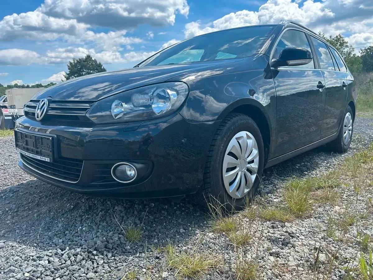Gebraucht VW Golf VII 122 PS (89 kW) 2013 Schwarz Kombi