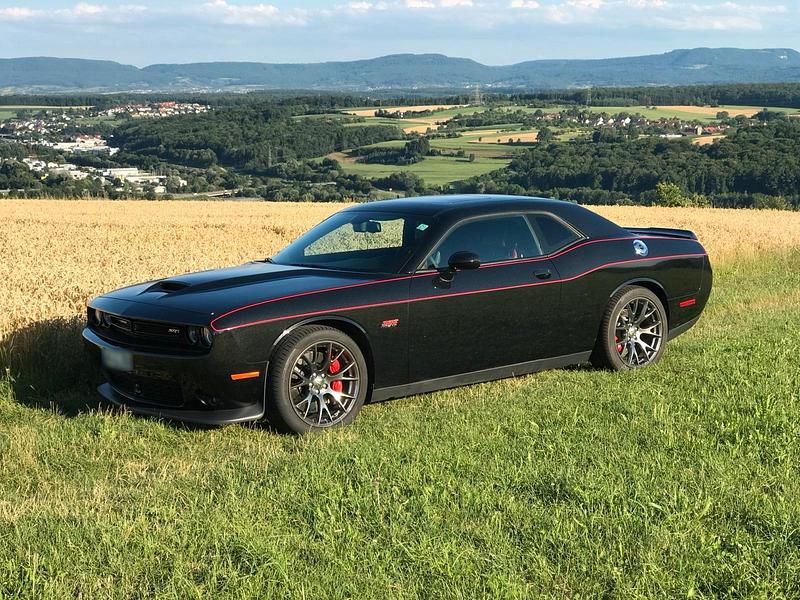 Second-hand Dodge Challenger 492 CP (361 kW) 2015 Negru Coupe