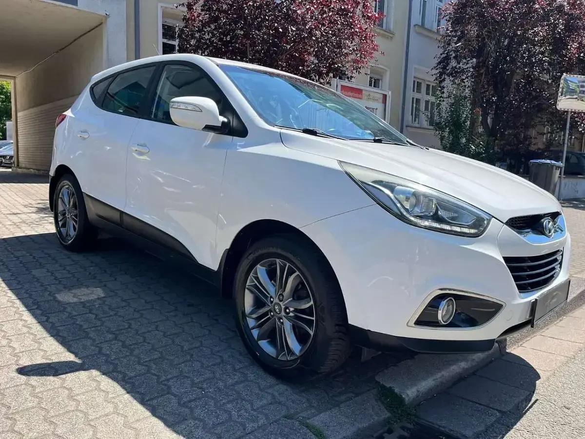 Gebraucht Hyundai ix35 Style 166 PS (122 kW) 2014 Weiß SUV