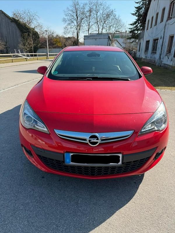 Gebraucht Opel Astra GTC 120 PS (88 kW) 2017 Rot Limousine
