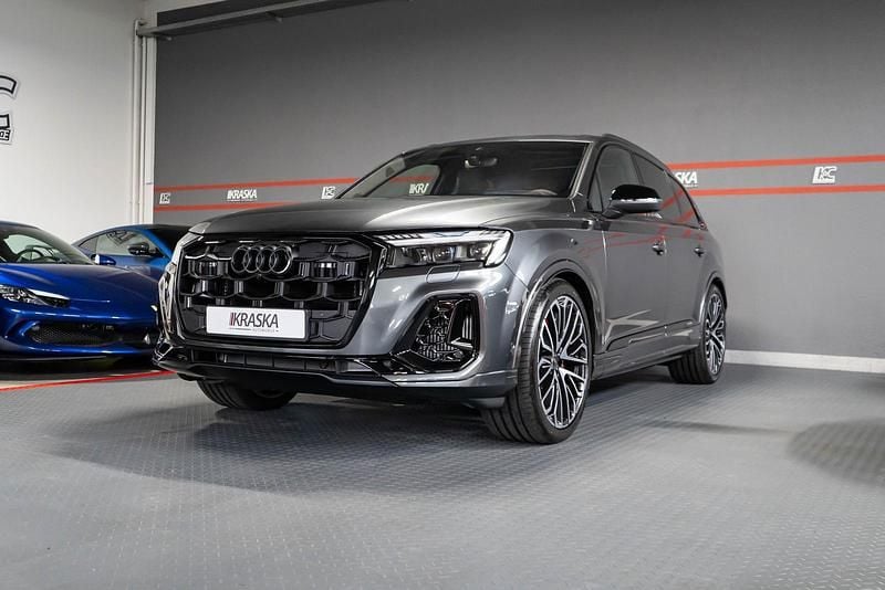 Neu Audi SQ7 Advanced 650 PS (478 kW) 2026 Daytonagrau perleffekt SUV