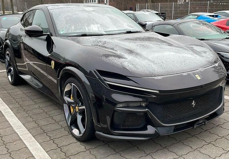 Second-hand Ferrari Purosangue 725 CP (533 kW) 2023 Negru SUV