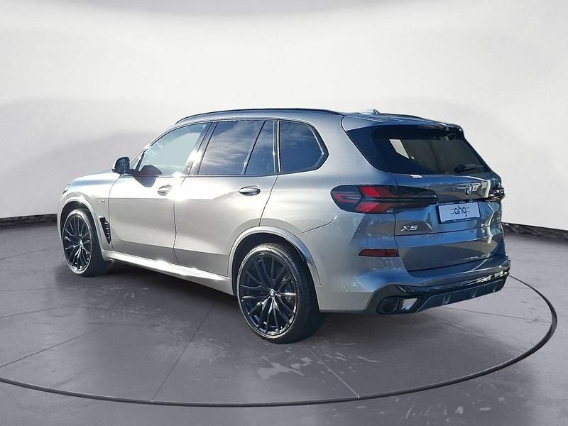 Neu BMW X5 352 PS (258 kW) 2026 Grau SUV