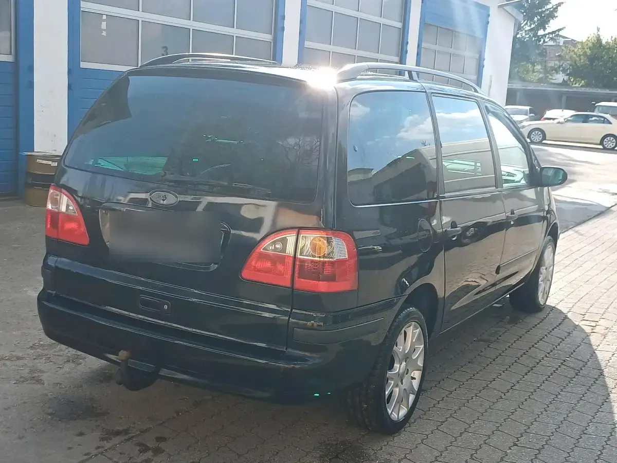 Gebraucht Ford Galaxy 140 PS (102 kW) 2005 Schwarz Van / Kleinbus