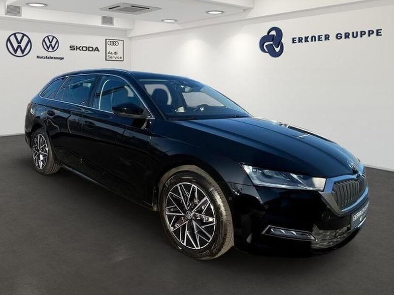 Gebraucht Skoda Octavia Style 150 PS (110 kW) 2022 Schwarzmagic perleffekt Kombi