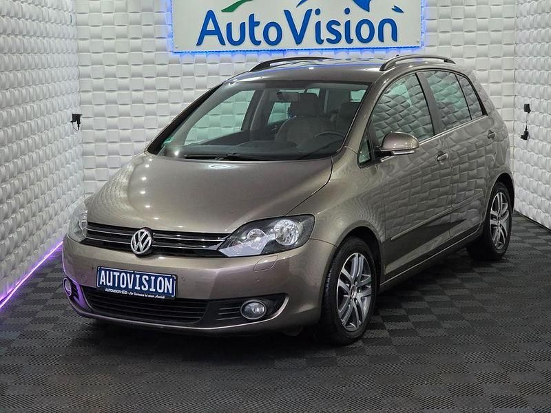 Braun Gebraucht 2010 VW Golf VI Comfortline Kleinwagen | 5.950 € (Fairer Preis) - Bild 1/4