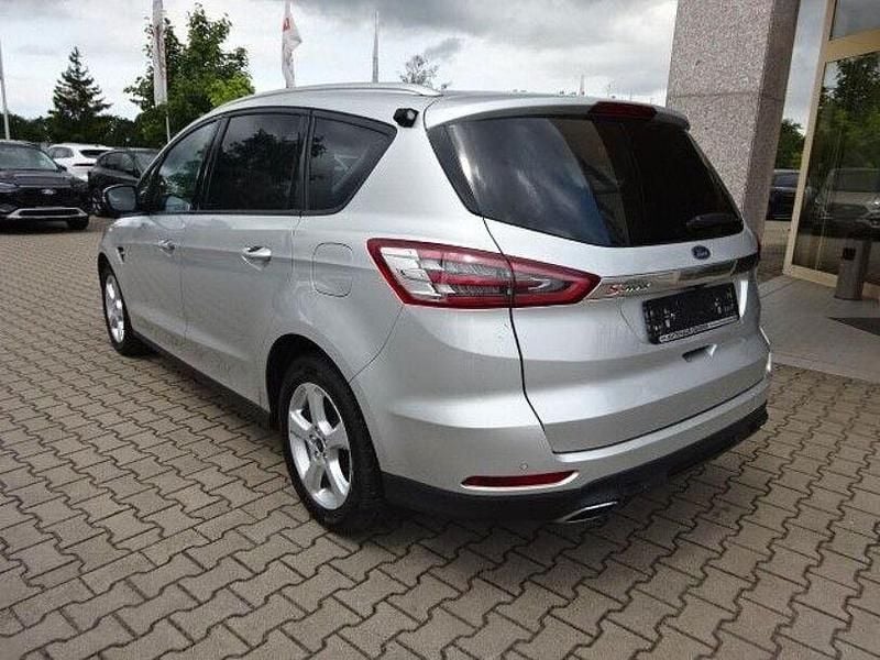 Gebraucht Ford S-MAX Business Edition 190 PS (139 kW) 2019 Silber Van / Kleinbus