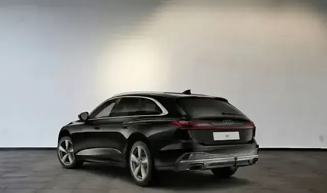 Gebraucht Audi A6 Sport 224 PS (164 kW) 2025 Schwarz Kombi