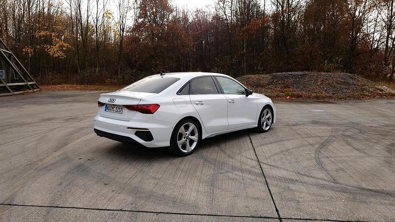 Gebraucht Audi A3 S-Line 150 PS (110 kW) 2020 Weiß Limousine