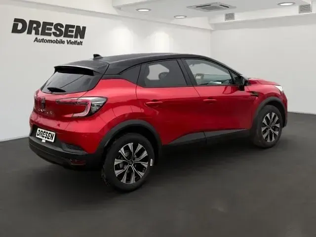 Nowe Renault Captur Evolution 114 KM (83 kW) 2026 Czerwony SUV
