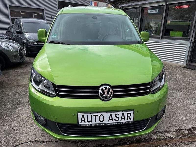 Gebraucht VW Caddy Maxi Cup 102 PS (75 kW) 2014 Grün Van / Kleinbus