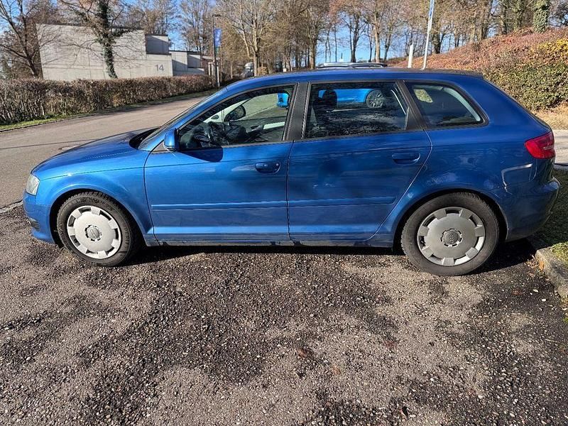 Gebraucht Audi A3 90 PS (66 kW) 2009 Blau Limousine