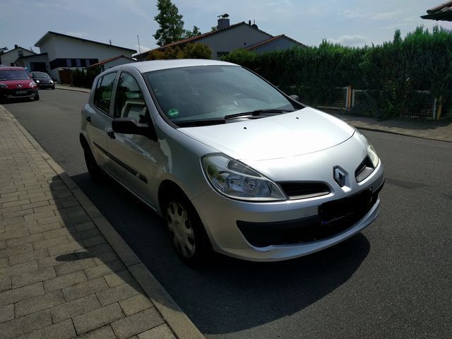 Gebraucht Renault Clio II 75 PS (55 kW) 2006 Grau Kleinwagen
