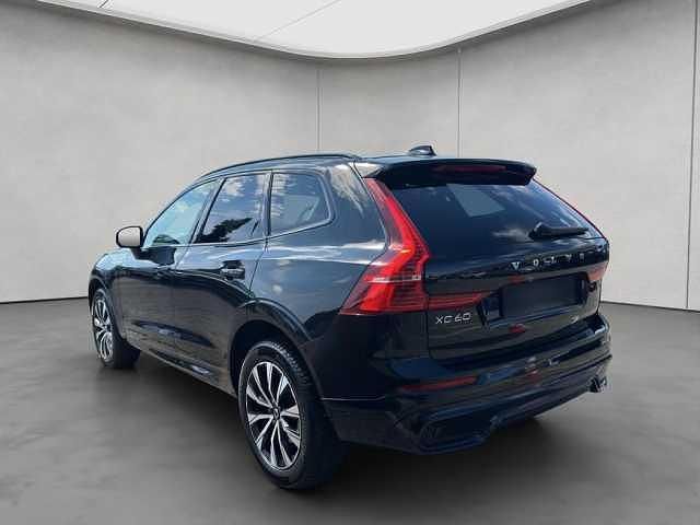 Gebraucht Volvo XC60 Plus 197 PS (144 kW) 2024 Schwarz SUV