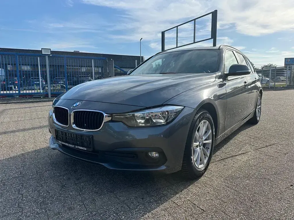 Gebraucht BMW 316 Advantage 116 PS (85 kW) 2016 Grau Kombi