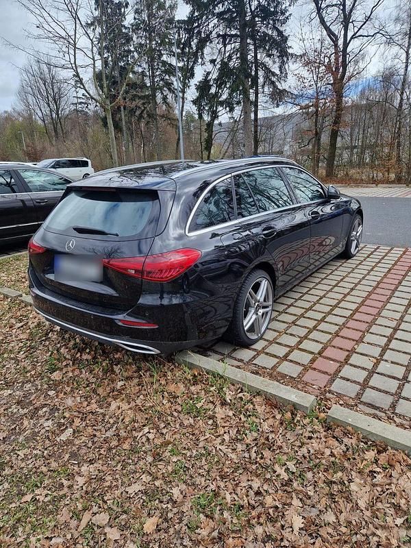 Gebraucht Mercedes C220 200 PS (147 kW) 2022 Schwarz Kombi