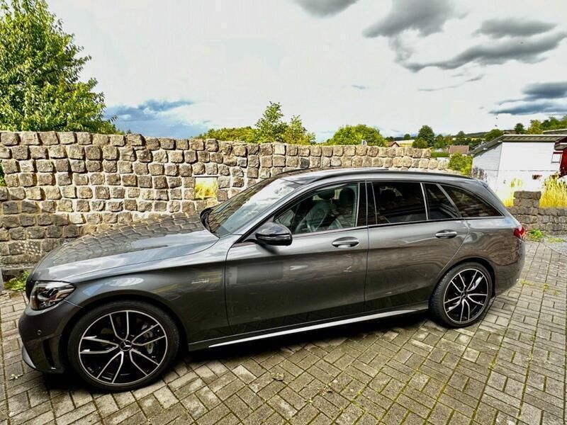 Grau Gebraucht 2018 Mercedes C43 AMG AMG Kombi | 41.900 € (Teuer) - Bild 1/4