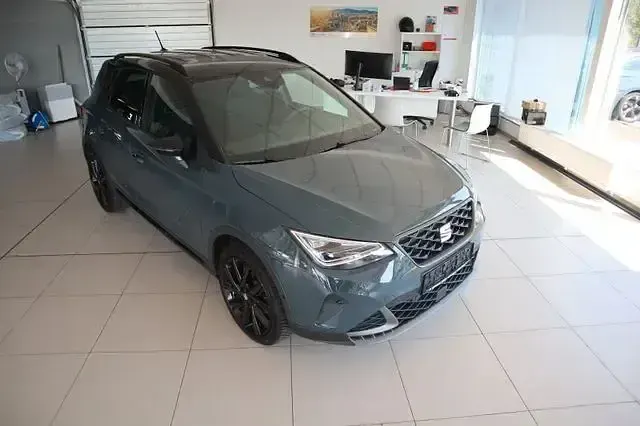 Gebraucht Seat Arona Black Edition 116 PS (85 kW) 2025 Blau SUV