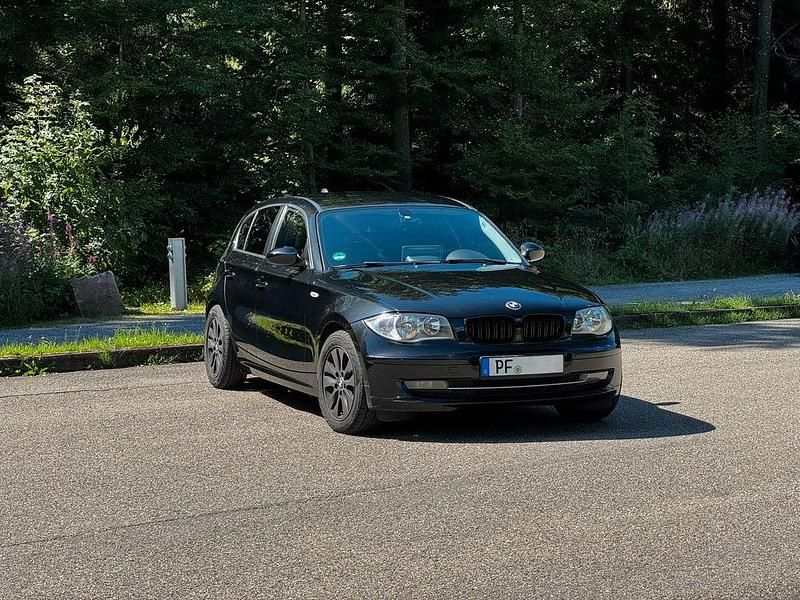 Schwarz Gebraucht 2009 BMW 116 Kleinwagen | 3.100 € (Fairer Preis) - Bild 1/4