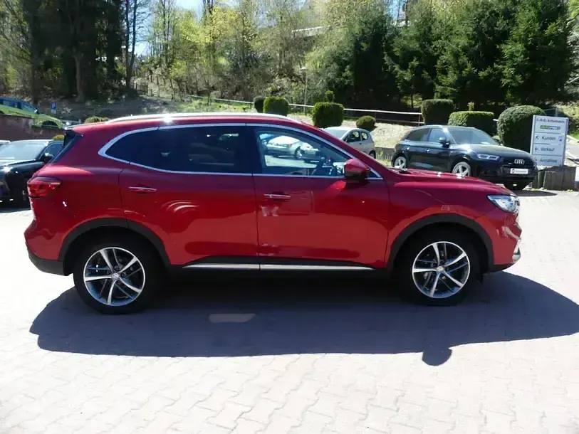 Second-hand MG EHS Luxury 162 CP (119 kW) 2022 Roșu SUV