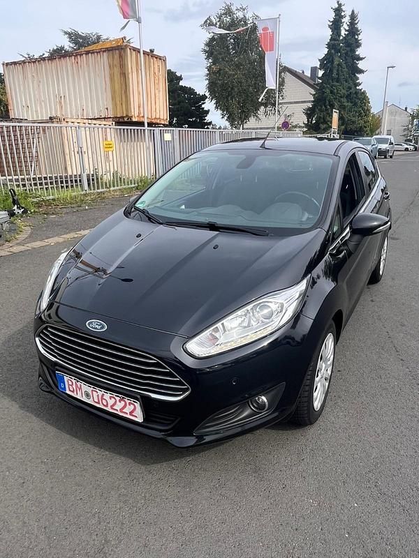 Schwarz Gebraucht 2013 Ford Fiesta Titanium Kleinwagen | 4.950 € (Guter Preis) - Bild 1/4