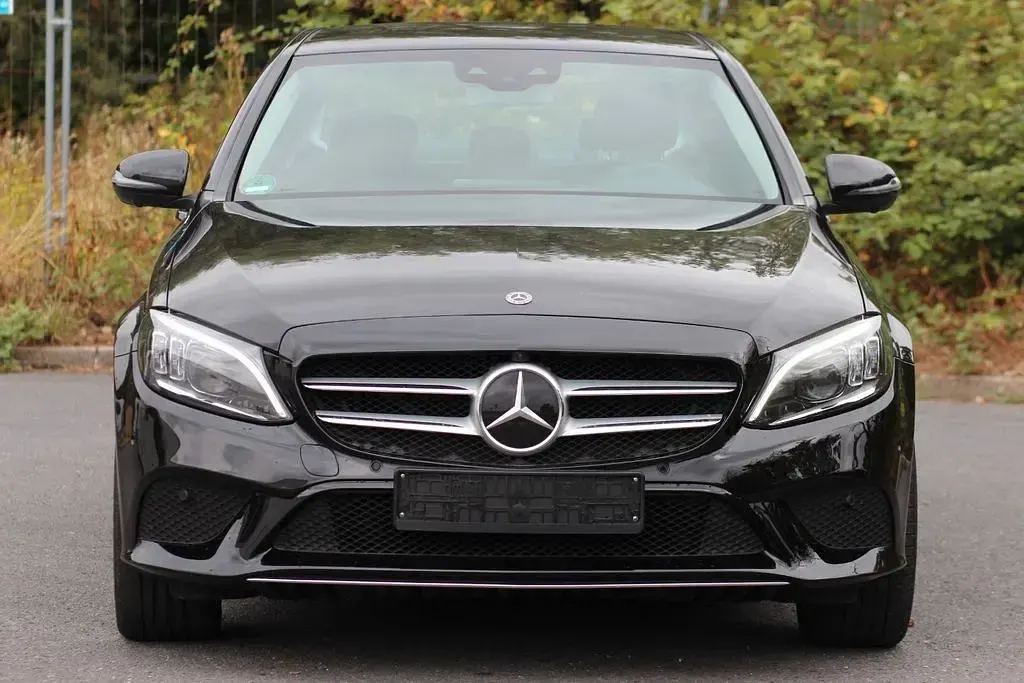 Gebraucht Mercedes C400 333 PS (244 kW) 2020 Schwarz Limousine