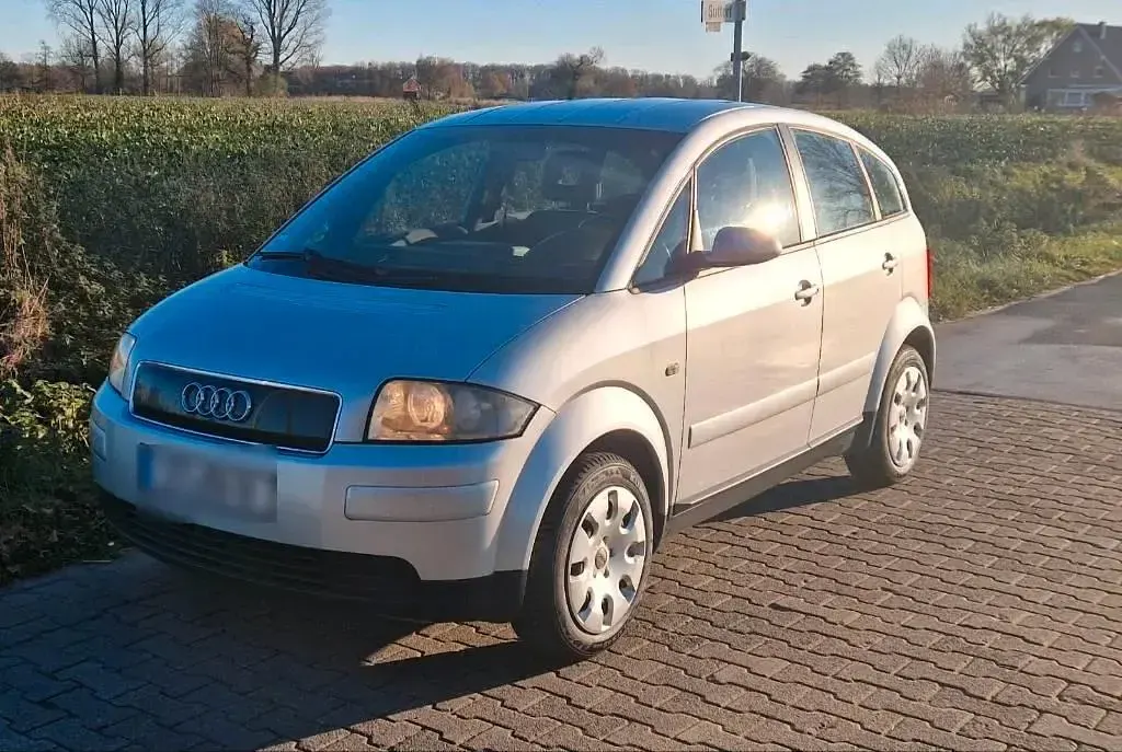 Gebraucht Audi A2 75 PS (55 kW) 2000 Silber Kleinwagen