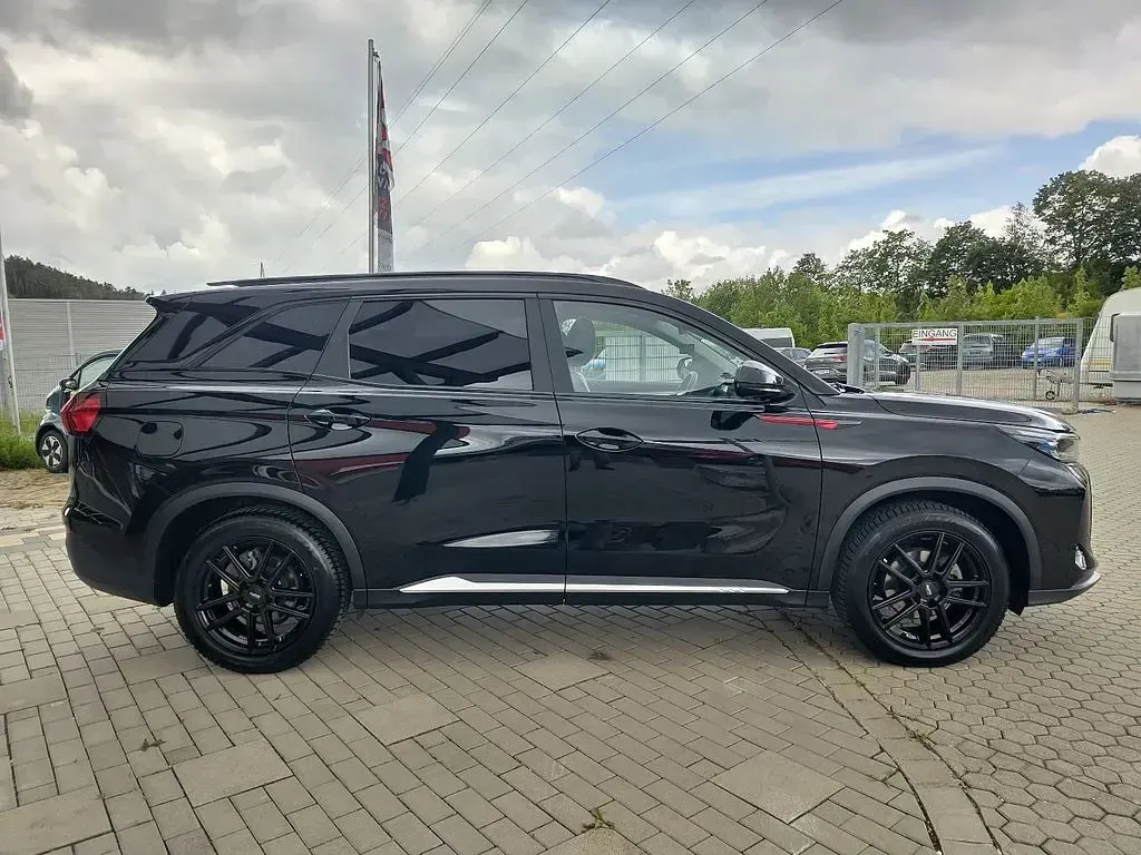 Gebraucht DFSK Fengon 177 PS (130 kW) 2024 Schwarz SUV