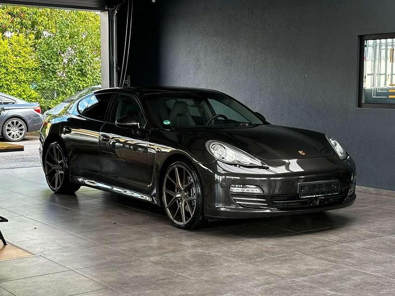 Gebraucht Porsche Panamera 4 299 PS (219 kW) 2011 Grau Limousine