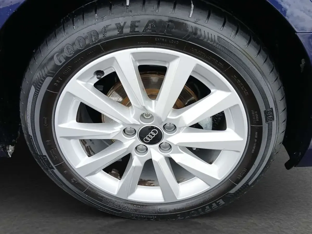 Gebraucht Audi A1 95 PS (69 kW) 2025 Navarrablau metallic SUV