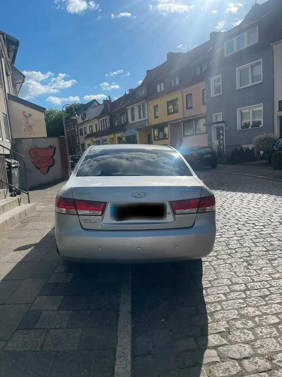 Gebraucht Hyundai Sonata 162 PS (119 kW) 2005 Silber Limousine