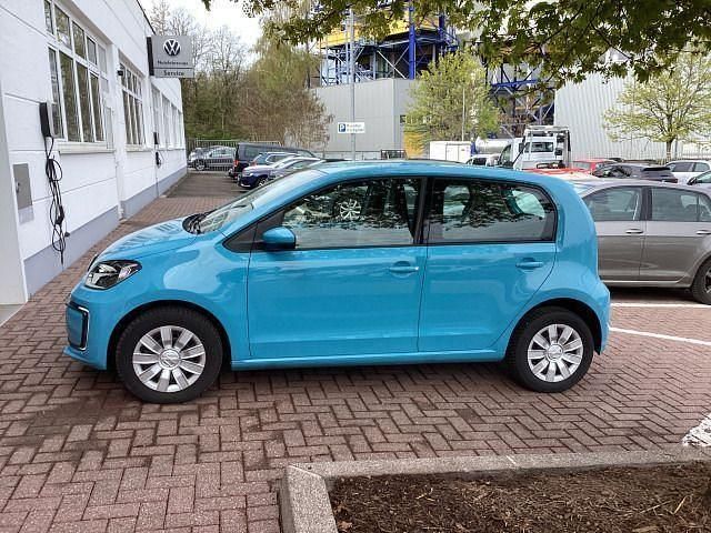 Second-hand VW e-up! Move 61 kW (83 CP) 2021 Albastru Hatchback