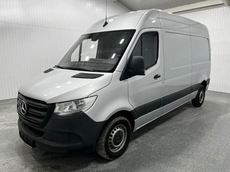 Gebraucht Mercedes Sprinter 143 PS (105 kW) 2021 Iridiumsilber (metallic) Van