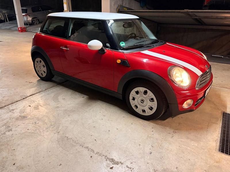 Gebraucht Mini Cooper D 109 PS (80 kW) 2009 Rot Kleinwagen