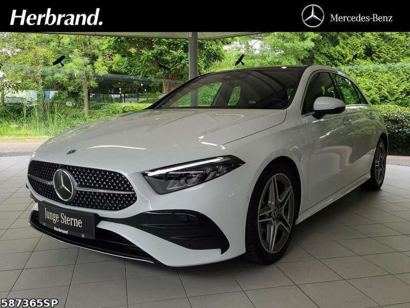 Digitalweiß Gebraucht 2024 Mercedes A180 AMG Limousine | 30.490 € (Fairer Preis) - Bild 1/4