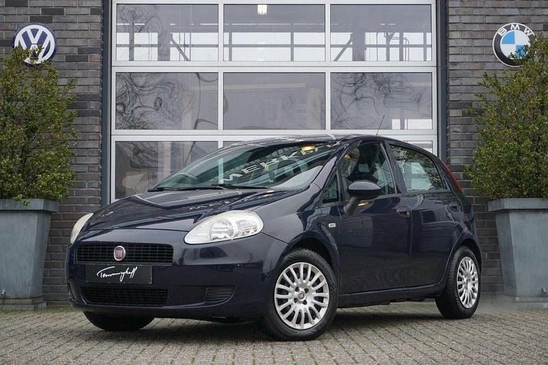 Gebraucht Fiat Punto 86 PS (63 kW) 2011 Blau Kleinwagen