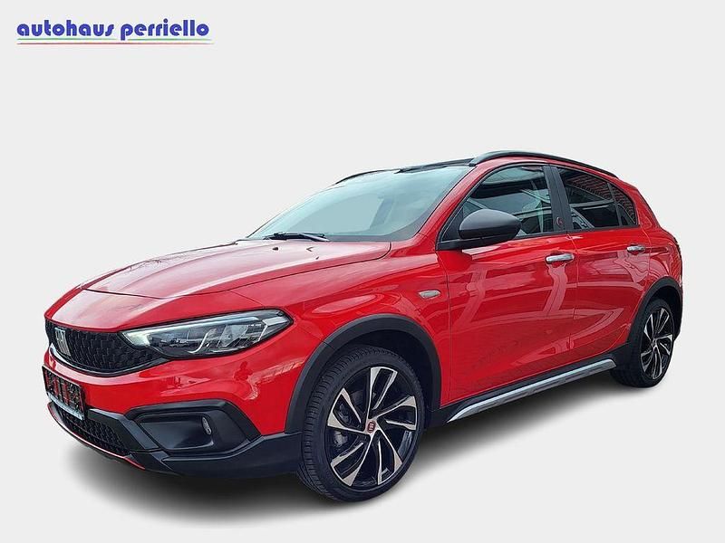 Gebraucht Fiat Tipo Red 131 PS (96 kW) 2022 Rot Limousine