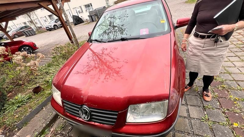 Gebraucht VW Bora 105 PS (77 kW) 1999 Rot Limousine