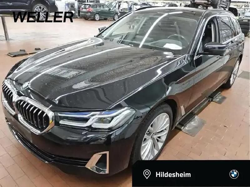 Schwarz ii (schwarz) Gebraucht 2020 BMW 540 Comfort Edition Kombi | 39.850 € (Fairer Preis) - Bild 1/4
