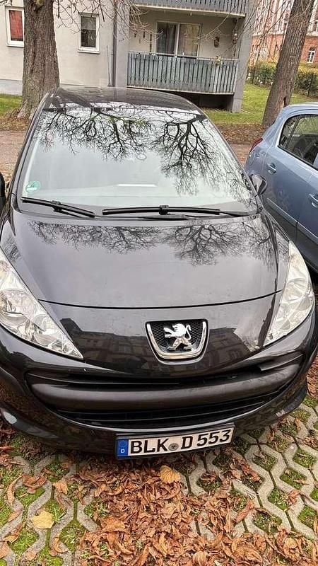 Schwarz Gebraucht 2009 Peugeot 208 Kleinwagen | 2.000 € - Bild 1/4